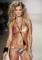 Joanna Krupa bei einer Ed-Hardy-Show.