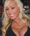 Mary Carey bei einer Karaoke-Party.
